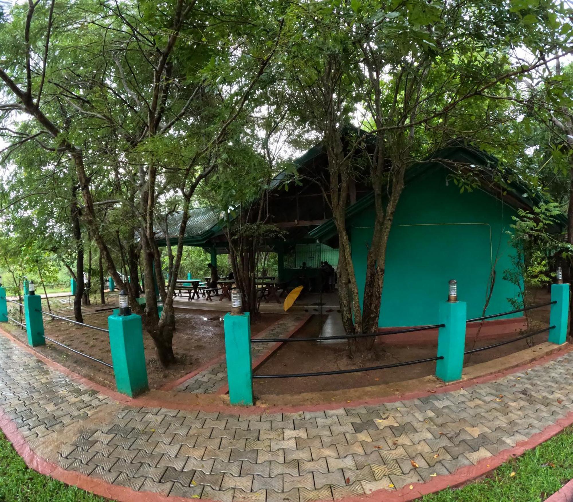 Spice Village Hotel & Restaurant 하바라나 외부 사진