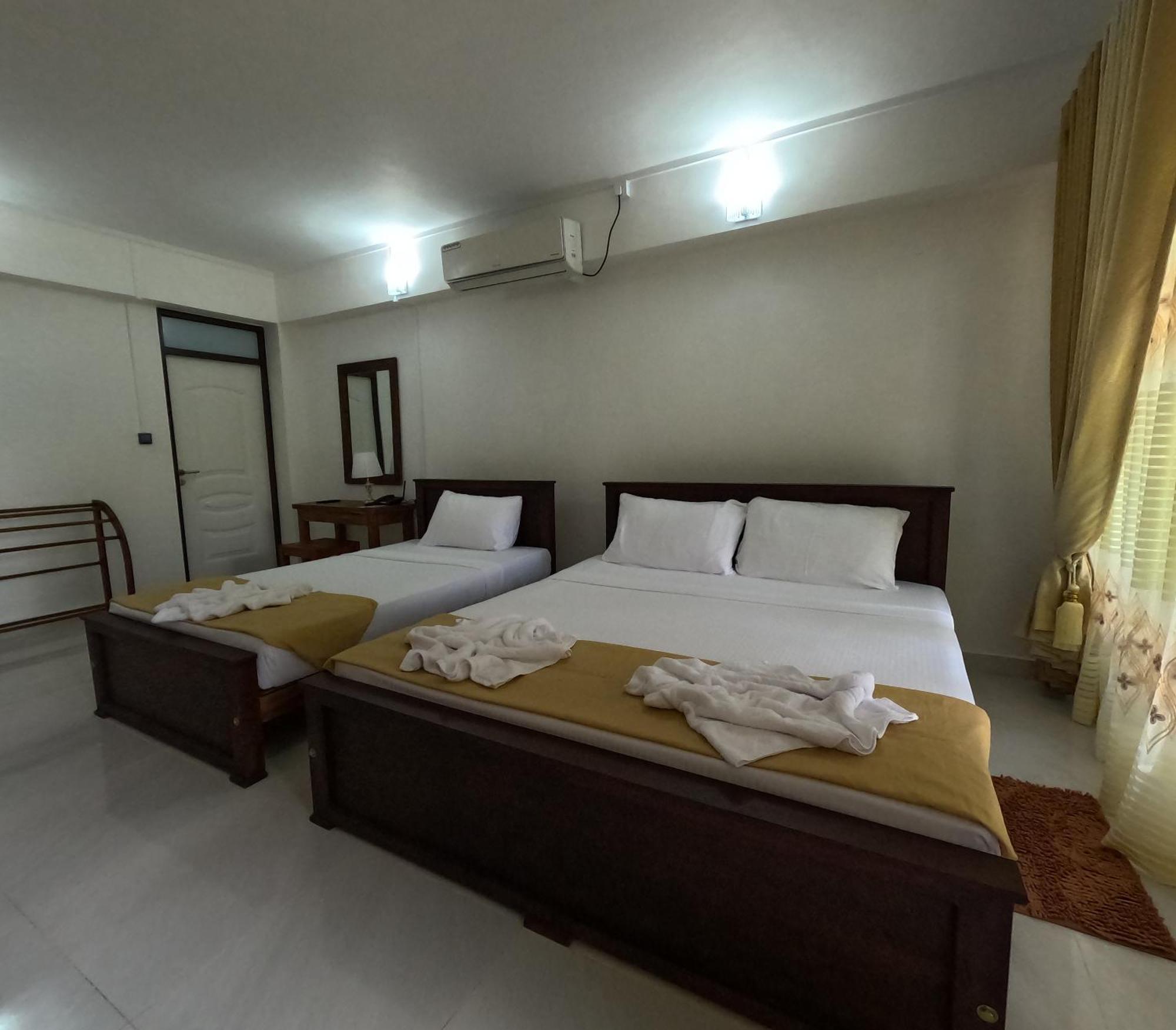 Spice Village Hotel & Restaurant 하바라나 외부 사진